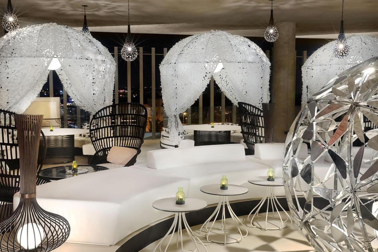 W Hotel 5*