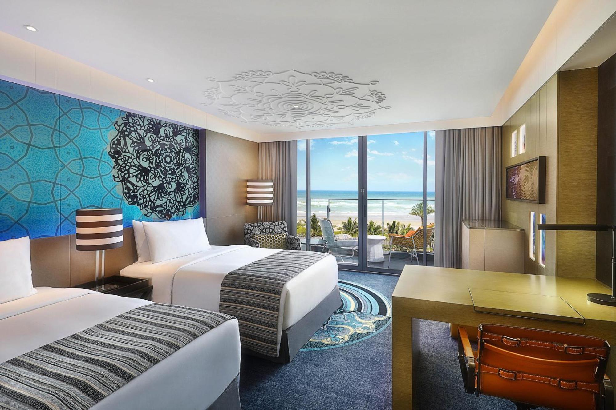 W Hotel 5*