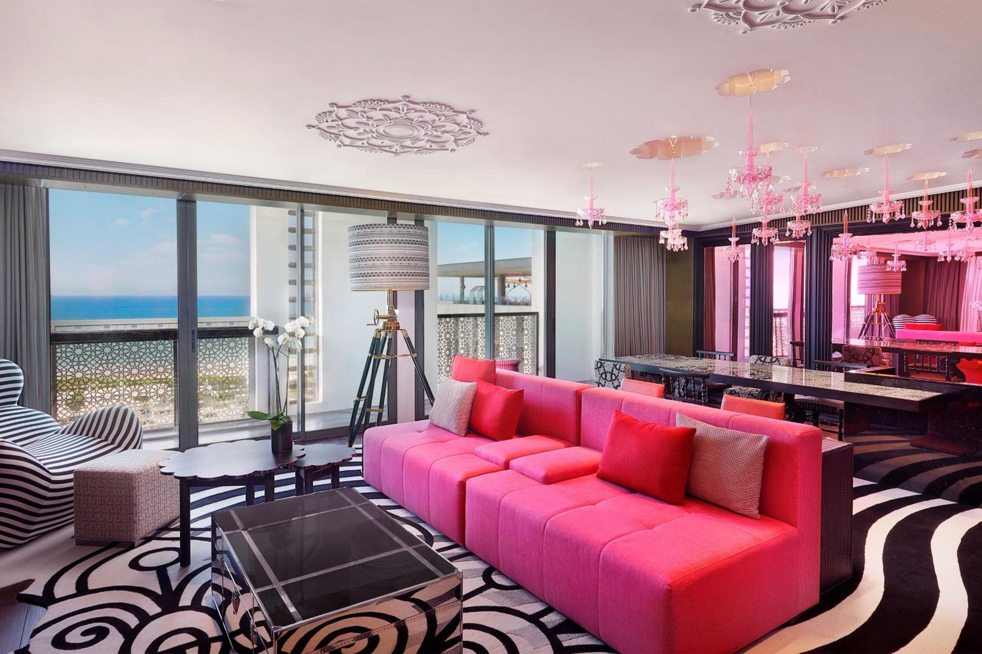 Hotel W 5*